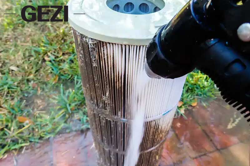 Cleaning Pool Filtration Equipment: Cartridge Filter